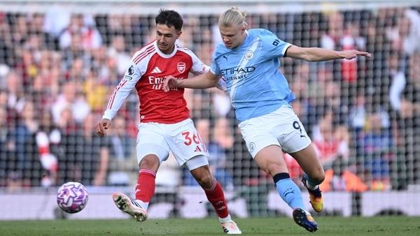 Martin Zubimendi of Arsenal passes the ball whilst under pressure from Erling Haaland of Manchester City during the Premier League match between Arsenal and Manchester City at Emirates Stadium on September 21, 2025 in London, England. (Photo by Stuart Mac Martin Zubimendi of Arsenal passes the ball whilst under pressure from Erling Haaland of Manchester City during the Premier League match between Arsenal and Manchester City at Emirates Stadium on September 21, 2025 in London, England. (Photo by Stuart Mac