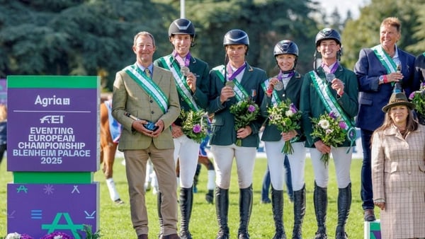 The Irish Eventing team has bridged a 30-year gap, by claiming the team Silver Medal today (Sunday) at the FEI Eventing European Championships at Blenheim Palace in the UK. A sensational performance by the Irish quartet of Ian Cassells (Millridge Atlanti