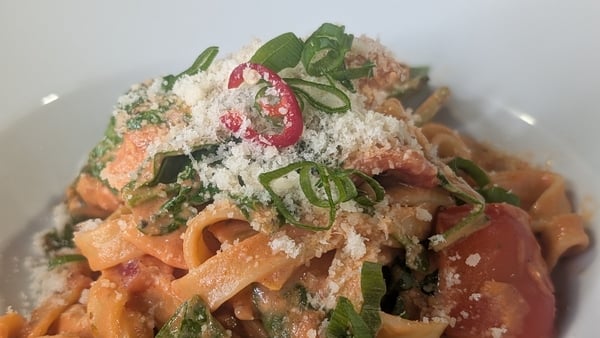 A bowl of pasta
