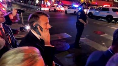 Macron calls Trump after being blocked by his motorcade