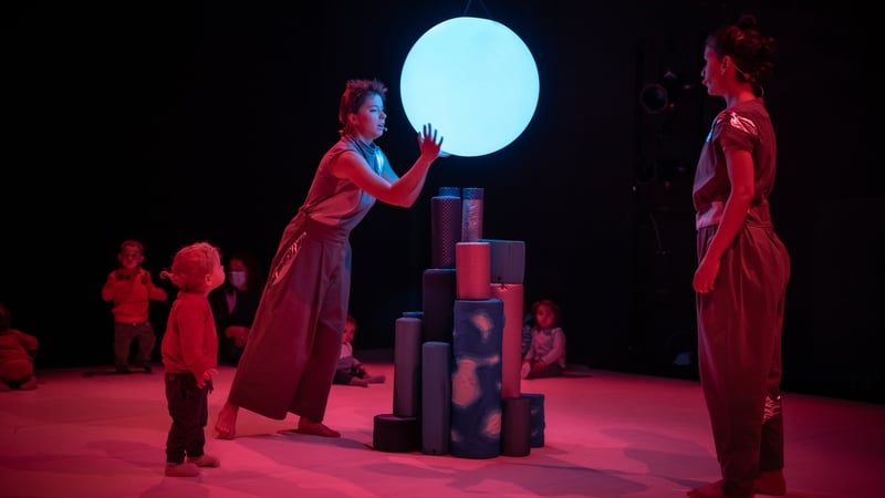 Univers is a show for babies AND their grown-ups (Pic: Arian Botey)