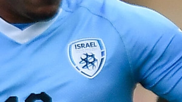 18 November 2019; Oliver O'Neill of Republic of Ireland in action against Anar Ushmandi of Israel during the UEFA Under-17 European Championship Qualifier match between Republic of Ireland and Israel at Turner's Cross in Cork. Photo by Piaras Ó Mídheach/S