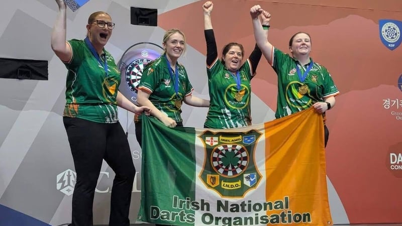 Robyn Byrne, Aoife McCormack, Denise Cassidy and Katie Sheldon celebrate their win (Pic: INDO)