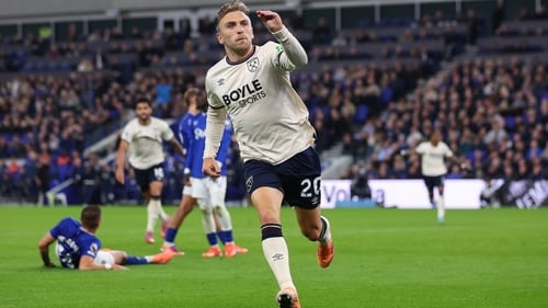 Jarrod Bowen celebrates his equalising goal