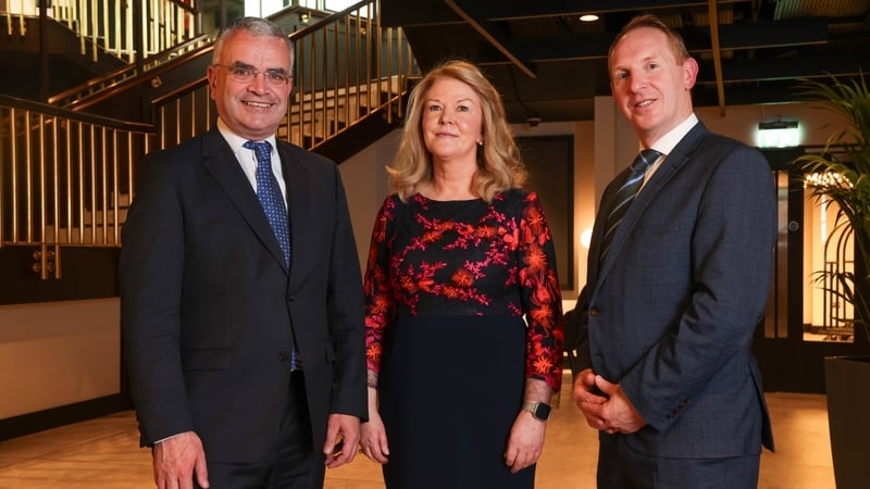 Minister for Social Protection and Minister for Rural and Community Development and the Gaeltacht Dara Calleary, CLS CEO Evelyn O'Toole and IDA Ireland CEO Michael Lohan