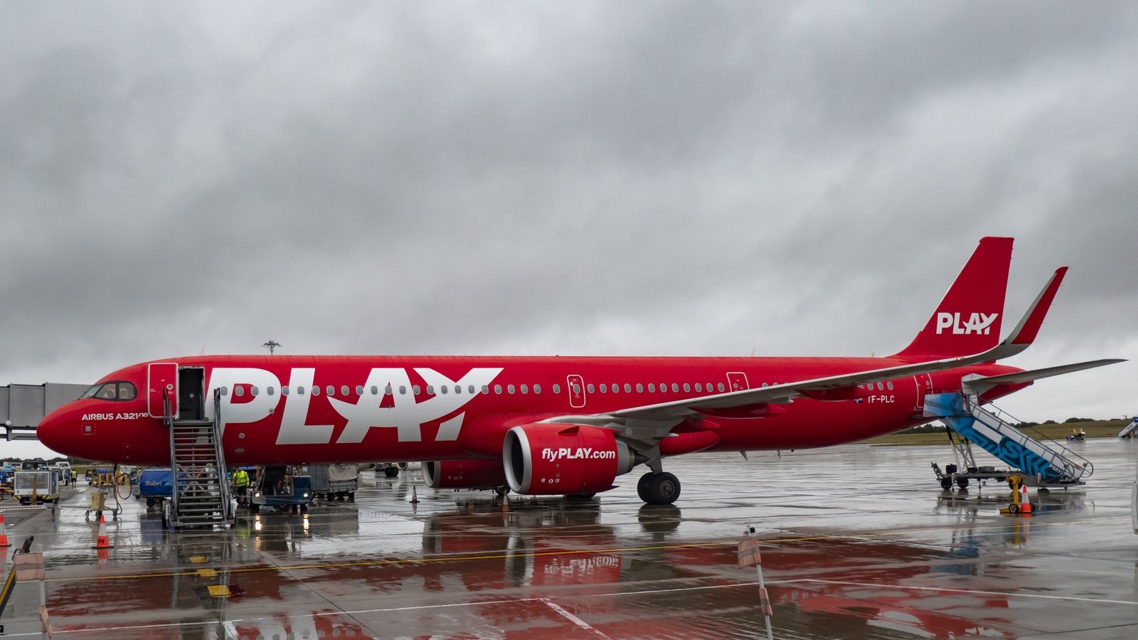 Iceland's Fly Play to cease all flights, 400 jobs gone