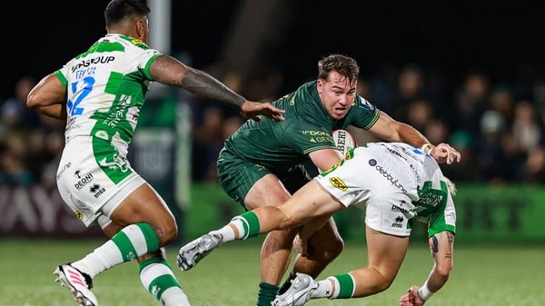 27 September 2025; Shayne Bolton of Connacht in action against Benetton Treviso players, from left, Malakai Fekitoa and Louis Werchon during the United Rugby Championship match between Connacht and Benetton Treviso at Dexcom Stadium in Galway. Photo by Th
