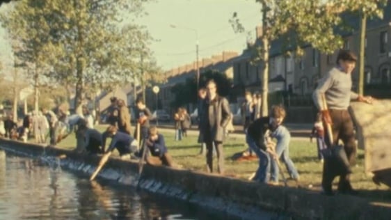 Community Clean Up At The Lough