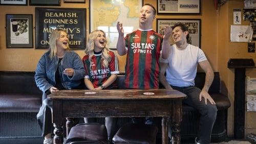 Grace Kennedy, Molly Houlihan, Paul Fitzgerald, and Richard Creedon at the unveiling of the new FORAS x The Sultans of Ping O'Neill's jersey in Coughlan's Bar, Cork. Photo credit: Clare Keogh