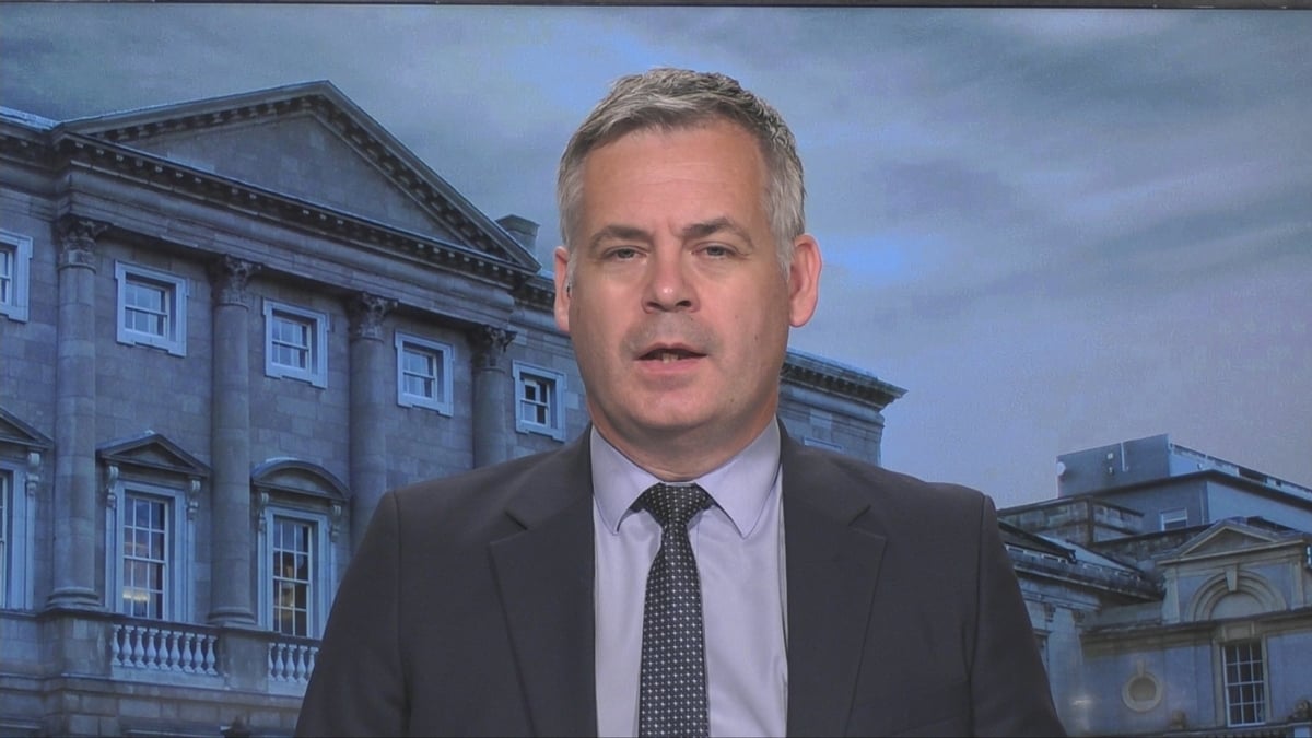 Piaras Ó  Dochartaigh, Teachta Dála de chuid Sinn Féin.