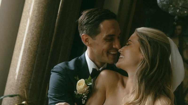 Greg and Jeanni O'Shea pictured on their wedding day. Image via Greg O'Shea/Instagram