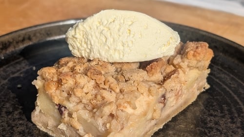 These apple crumble bars are rich, gently spiced and perfect for autumn.