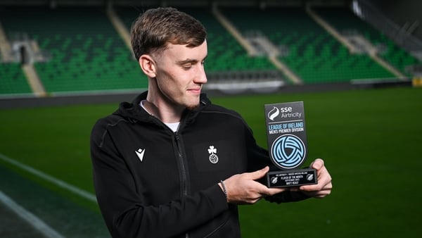 Matt Healy of Shamrock Rovers with his SSE Airtricity / SWI Player of the Month Award for September 2025 at Tallaght Stadium in Dublin