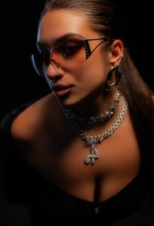 Portrait shot of singer ANASTAZIE 