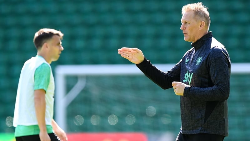 Heimir Hallgrimsson and Seamus Coleman at training on the eve of the game