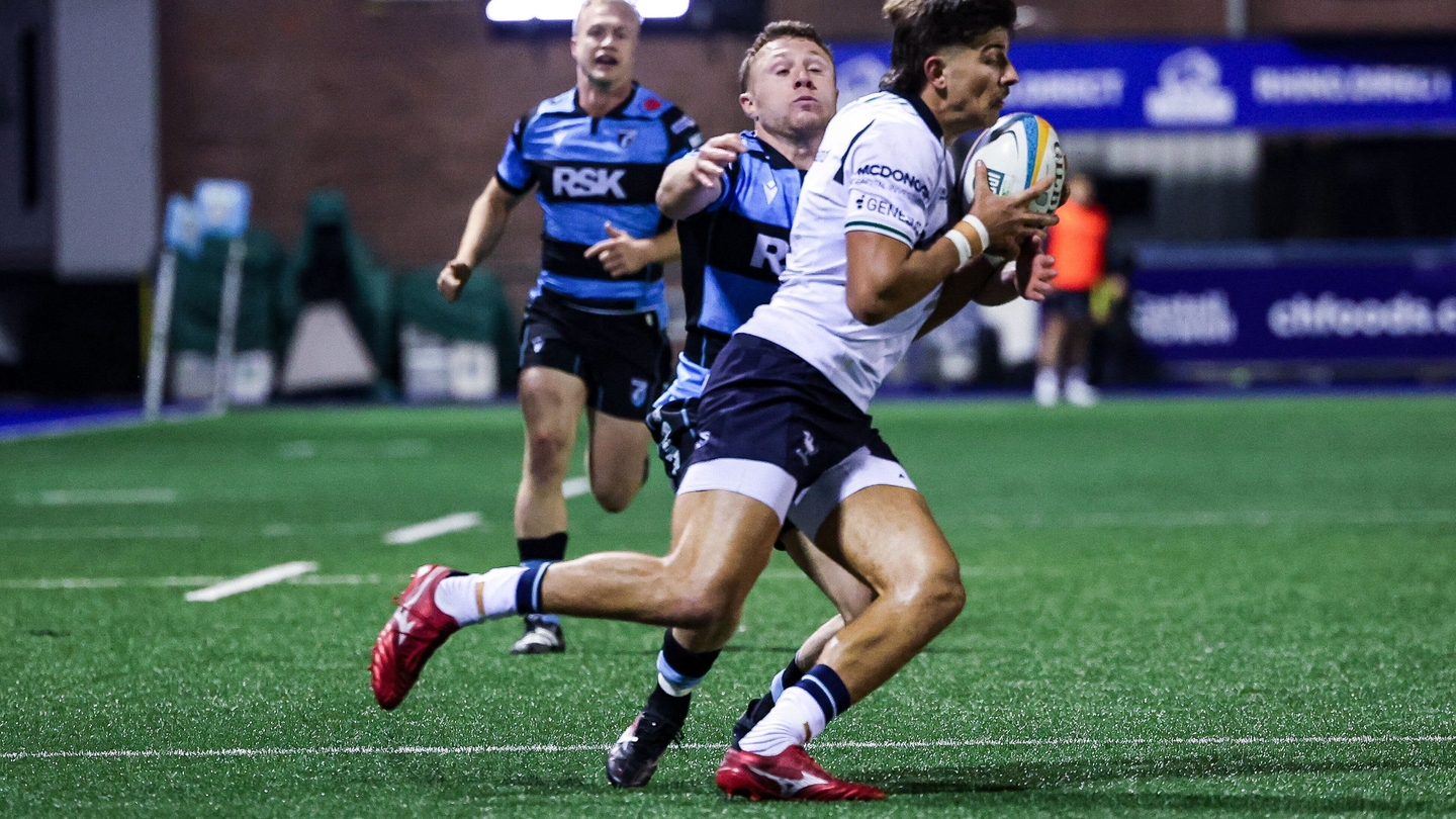 Mira a Dora Explorer en acción xxx