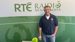 Breandán Feirtéar show image