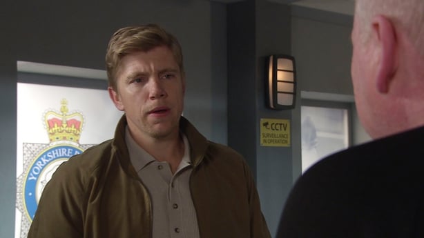 Robert Sugden (Ryan Hawley) arrives at the police station, claiming to have new information about Nate's murder... 