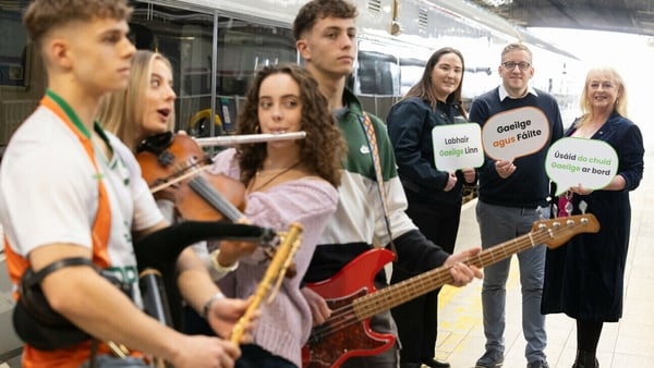 Gaeilge ar Iarnród Éireann paul sharp photo