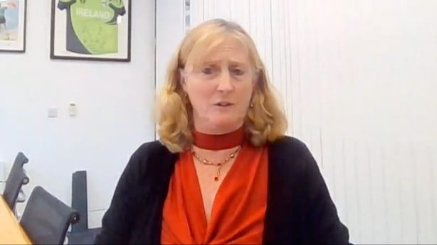 Dr Una May