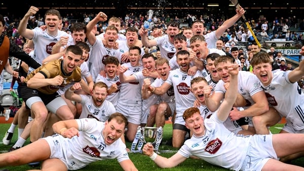 8 June 2025; The Kildare team celebrate after the Joe McDonagh Cup final match between Kildare and Laois at Croke Park in Dublin. Photo by Ramsey Cardy/Sportsfile