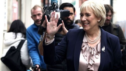 Presidential candidate Heather Humphreys canvassing in Dublin's city centre yesterday (Photo: RollingNews)