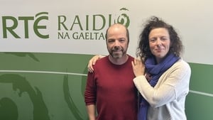 Cian Ó Móráin agus Máire Nic Giolla Bhré show image