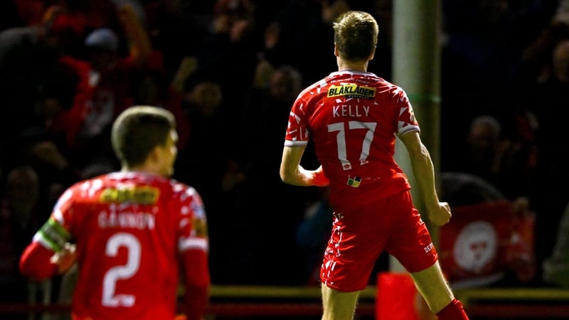 Daniel Kelly celebrates after putting Shels 2-1 up