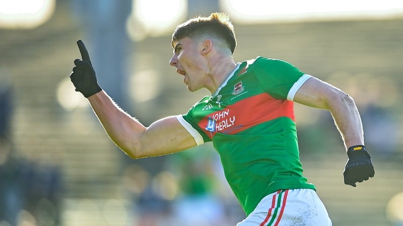 Frank Irwin struck a two-point free at the death to rescue a draw for the champions