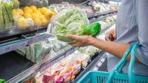 Food waste: where should you keep your fruit and veg? show image