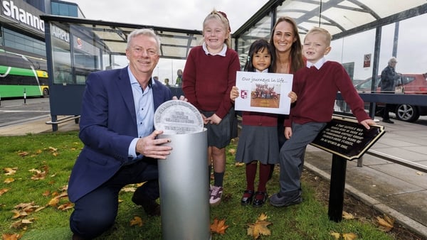 Ray O'Driscoll, Shannon Airport Group, with Hannah O'Brien, Rylana Obtinario and Lee O'Callaghan and teacher Aimee Moore