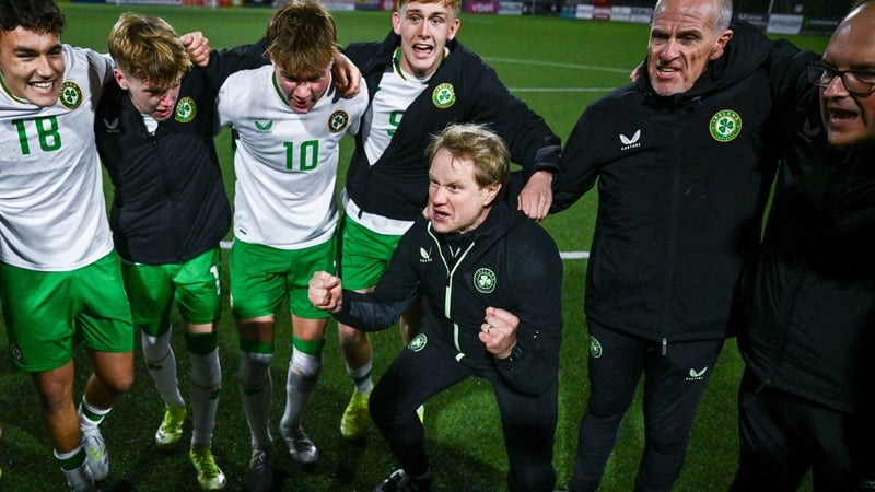 Republic of Ireland head coach Colin O'Brien celebrating with his players and staff after beaingt Scotland in November 2024