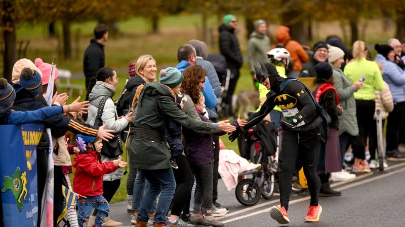 Cheering on the runners: 'it can take a long time to run those 26.2 miles so the supporters certainly entertain and encourage participants'. Photo: Getty Images