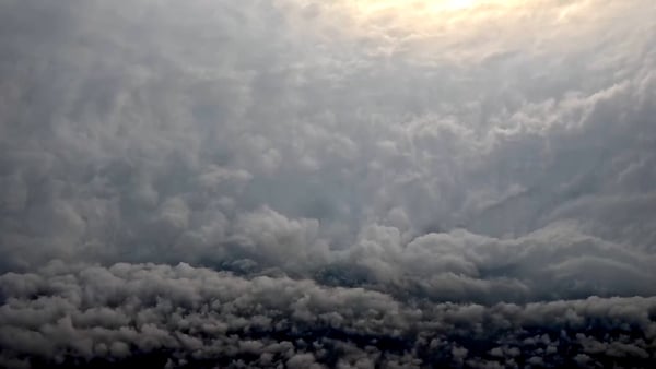 Hurricane Melissa tracked by storm hunters flying into its eye