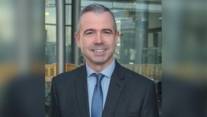 Cuairt tugtha ag Coimisinéir Teanga an Tuaiscirt ó dheas show image