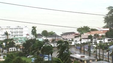 Hurricane Melissa bears down on Jamaica