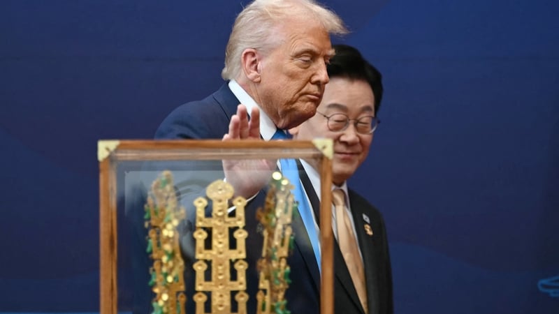 Donald Trump was presented with a replica of a crown worn by the kings of Silla, the dynasty that ruled from 57 BC to 935 AD
