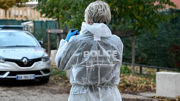 Police at the front of the POURQUERY Laboratories during forensic investigations