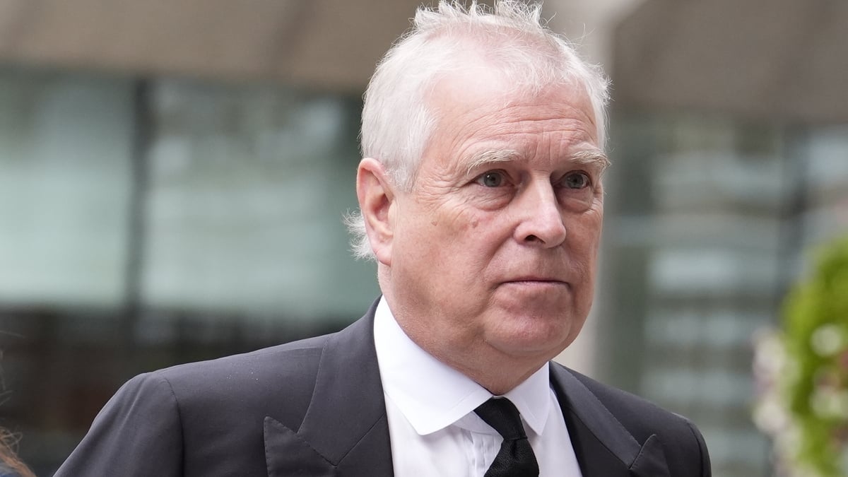 Andrew Mountbatten Windsor has been asked to give evidence to a US government committee investigating Jeffrey Epstein 