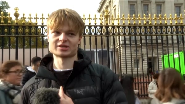 Tourists at Buckingham Palace react to Andrew Mountbatten Windsor losing titles