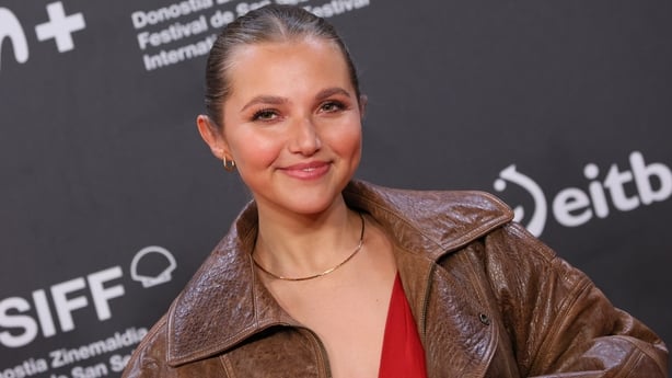 Mia Mckenna-Bruce attends the Le Cri des Gardes (The Fence) red carpet during the 73rd San Sebastian International Film Festival at Kursaal, San Sebastian on 21 September, 2025