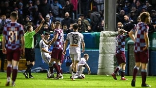 1 November 2025; Josh Thomas of Drogheda United, right, is sent off by referee Paul Norton during the SSE Airtricity Men's Premier Division match between Drogheda United and Bohemians at Sullivan & Lambe Park in Drogheda, Louth. Photo by Ben McShane/Sport