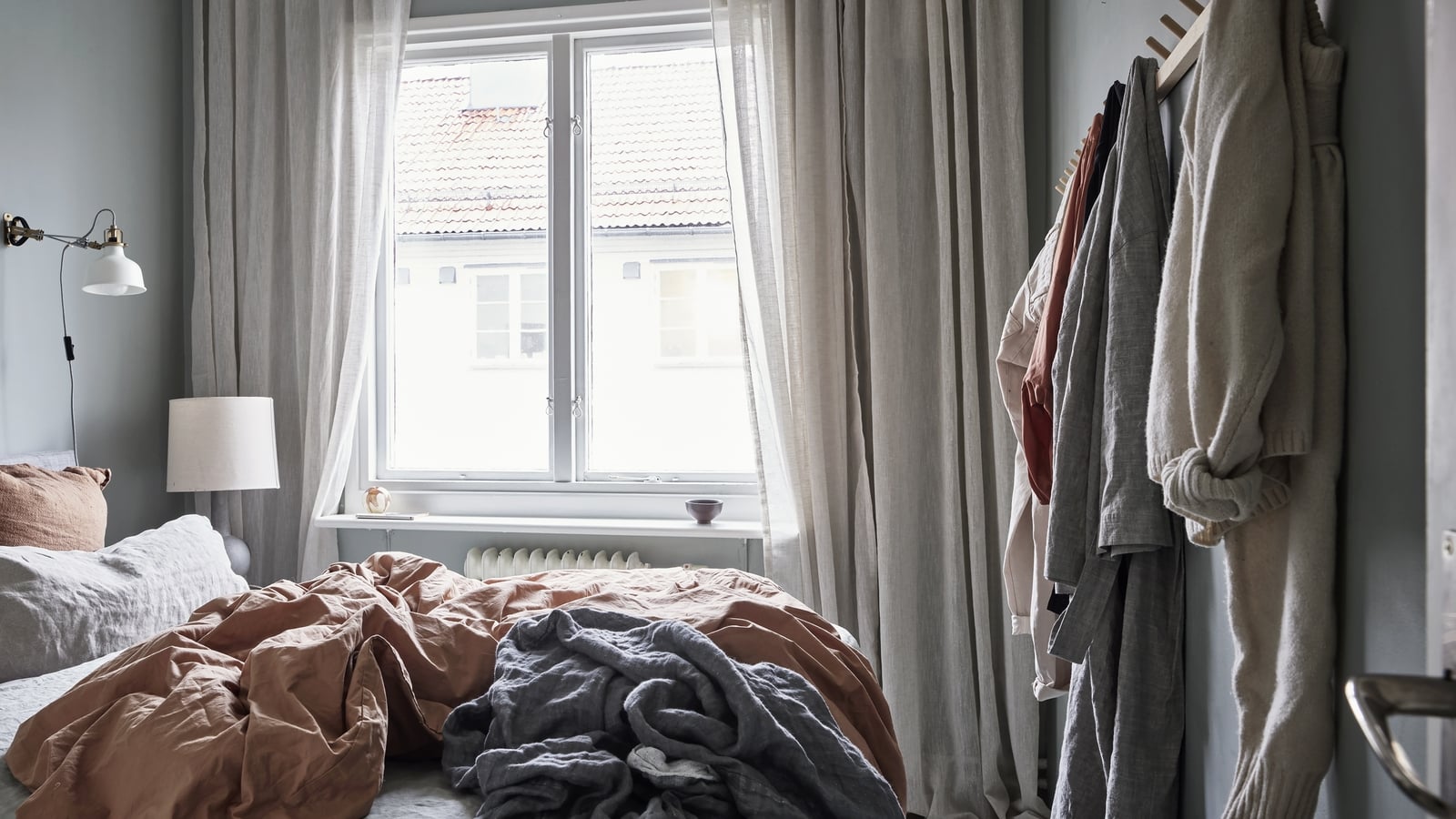 Emergency accommodation 'nightmare' for family - mother