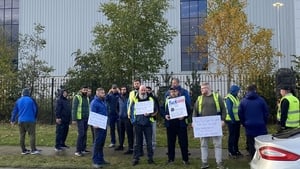 Fastway employees and couriers call for Government to intervene show image