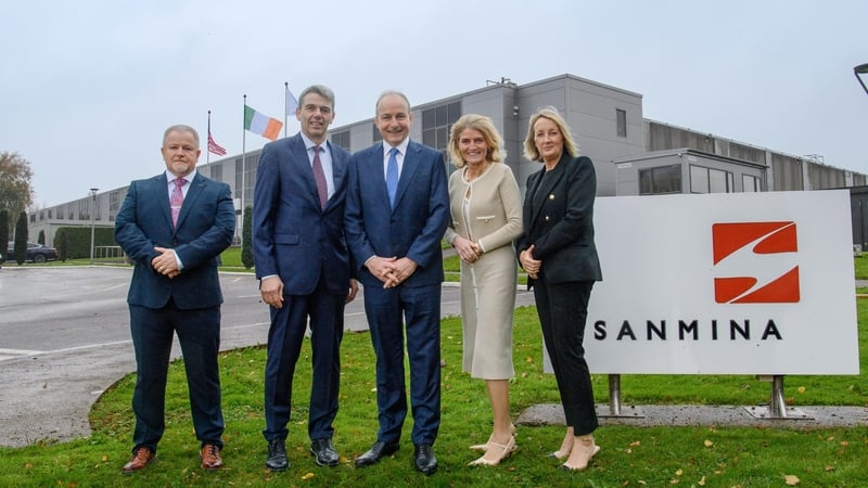 Tim Hyde, VP Operations & Plant Manager at Sanmina in Fermoy; Sean Moran, SVP, IMS-EMEA; Taoiseach Micheál Martin; Mary Buckley, Executive Director IDA and Maria Quirke, VP, HR, EMEA at Sanmina