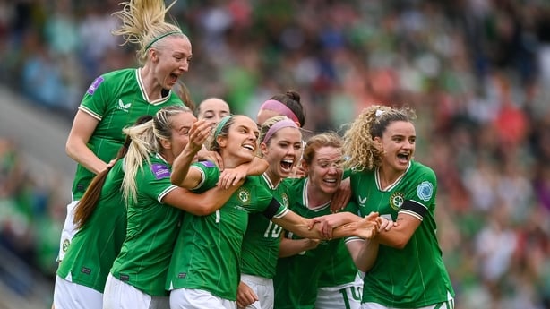 16 July 2024; Julie-Ann Russell of Republic of Ireland, fourth from left, celebrates with teammates after scoring their side's second goal during the 2025 UEFA Women's European Championship qualifying group A match between Republic of Ireland and France at Páirc Uí Chaoimh in Cork. Photo by Stephen 