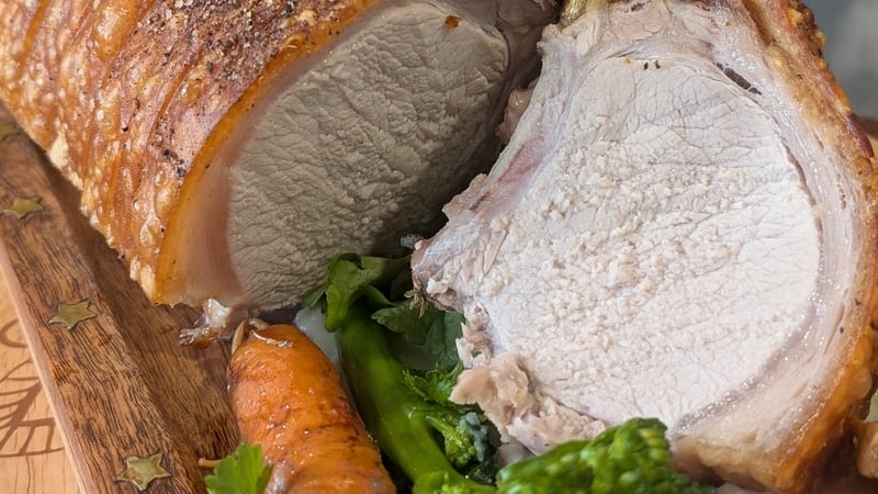 Trisha's roast pork with apples & maple sauce