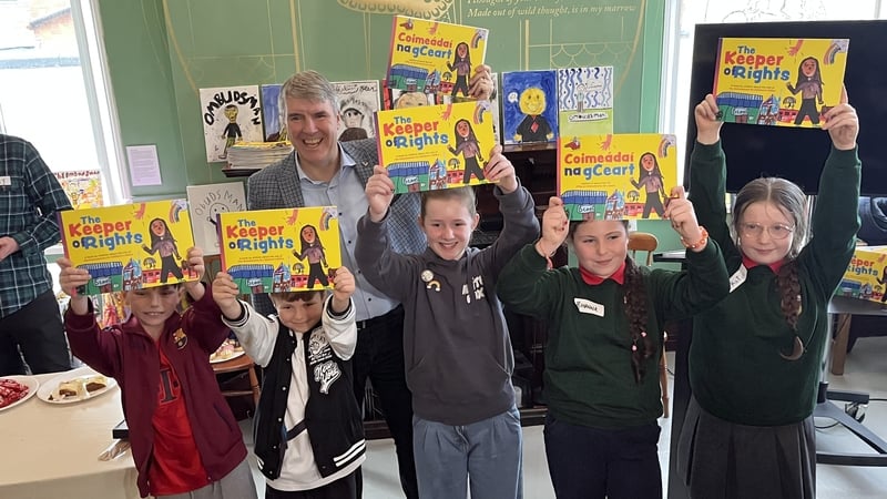 The Ombudsman for Children Dr Niall Muldoon launched a bilingual book about the role of his Office