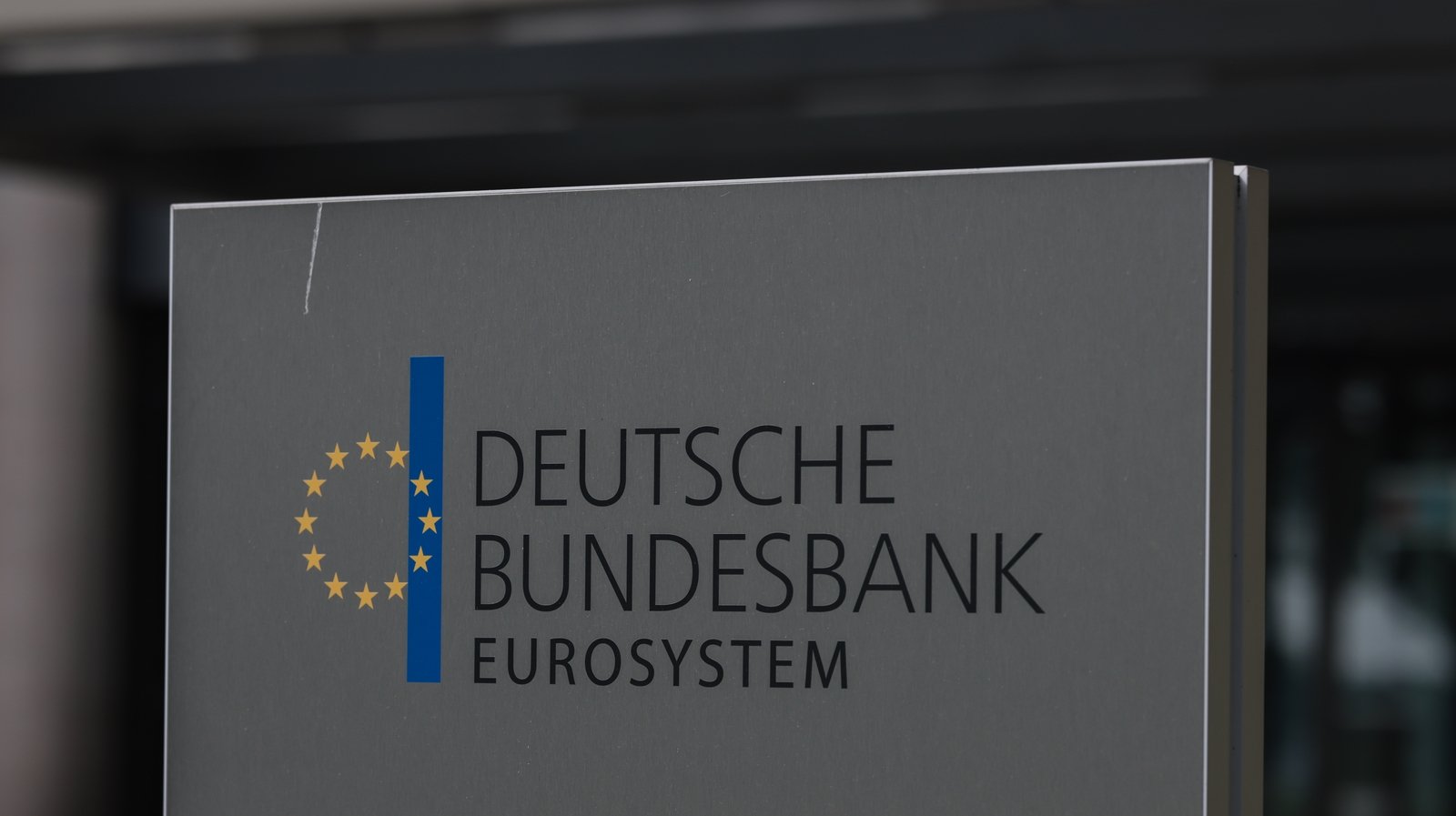 Germany faces rising financial stability risk - bank