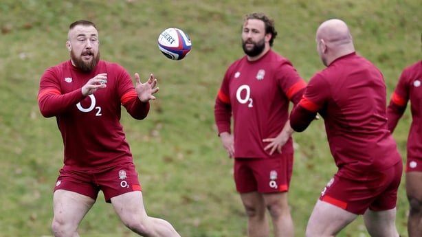 BAGSHOT, ENGLAND - FEBRUARY 05: Joe Heyes of England receives a pass from Dan Cole during the England Rugby Training session at Pennyhill Park on February 05, 2024 in Bagshot, England. (Photo by David Rogers/Getty Images)